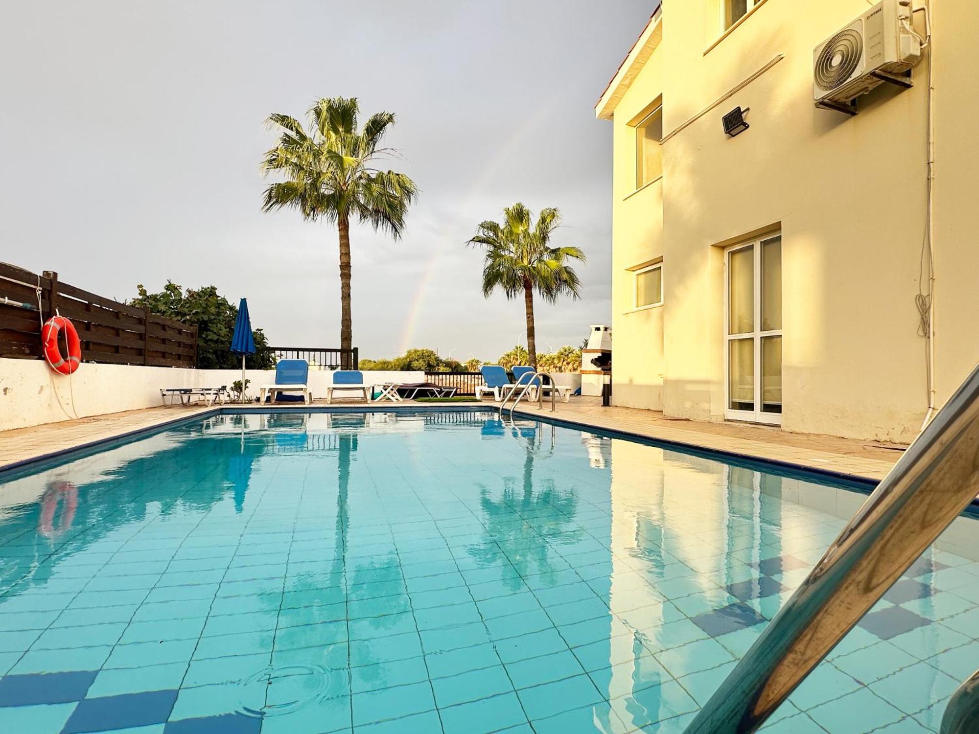 Sunset Pearl Holiday Villa Ayia Napa Esterno foto